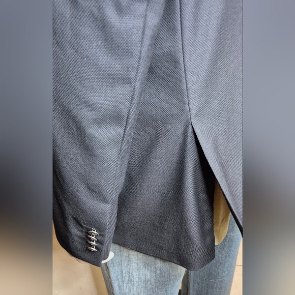 Joseph Abboud Men's Elegant Black Blazer - Picture 10 of 12